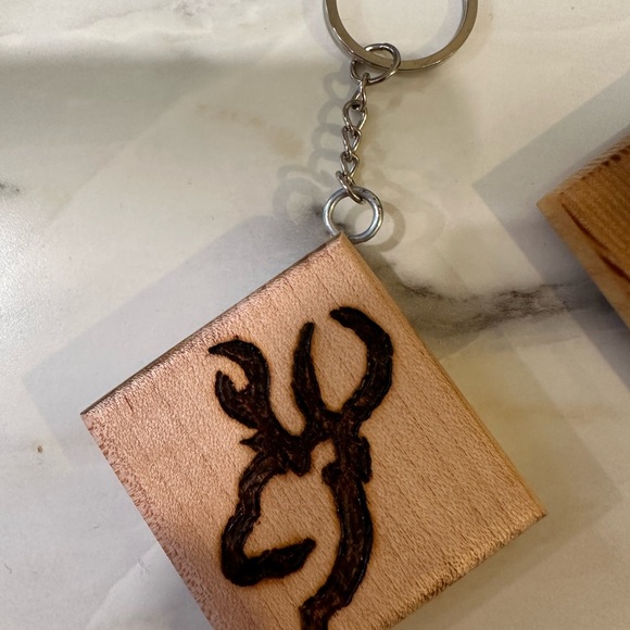 Beautiful hand-carved wooden keychains. One of a kind. - Picture 9 of 10